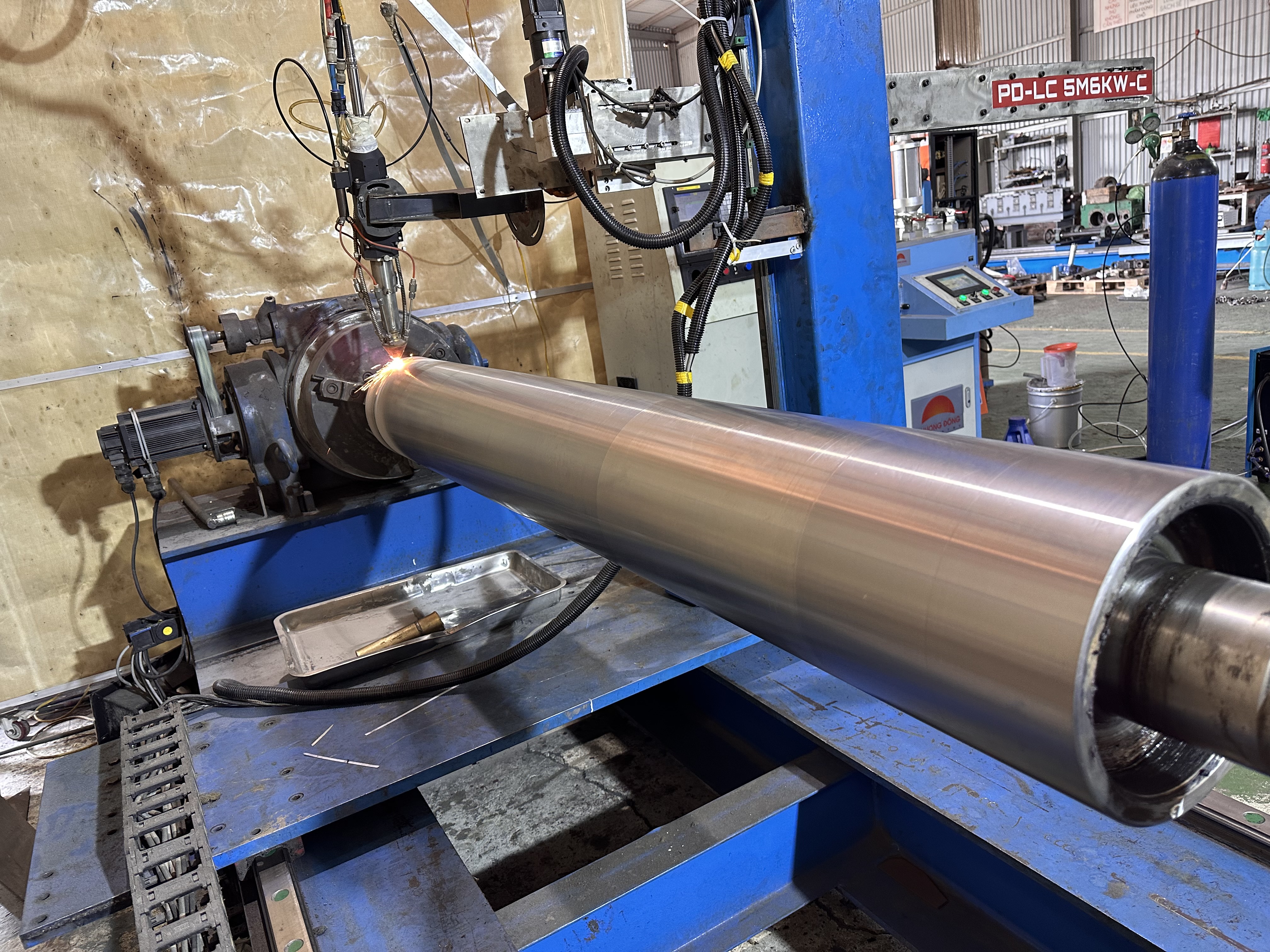 Hàn phục hồi Con lăn looper D240 – Coating for Mill Roller by Laser Cladding