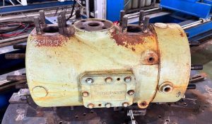 Phục hồi lỗ van nạp-xả D70 thân xy-lanh máy nén khí bằng Laser Cladding