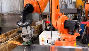 Robot mài – Giải pháp thay thế lao động thủ công trong công nghiệp nặng