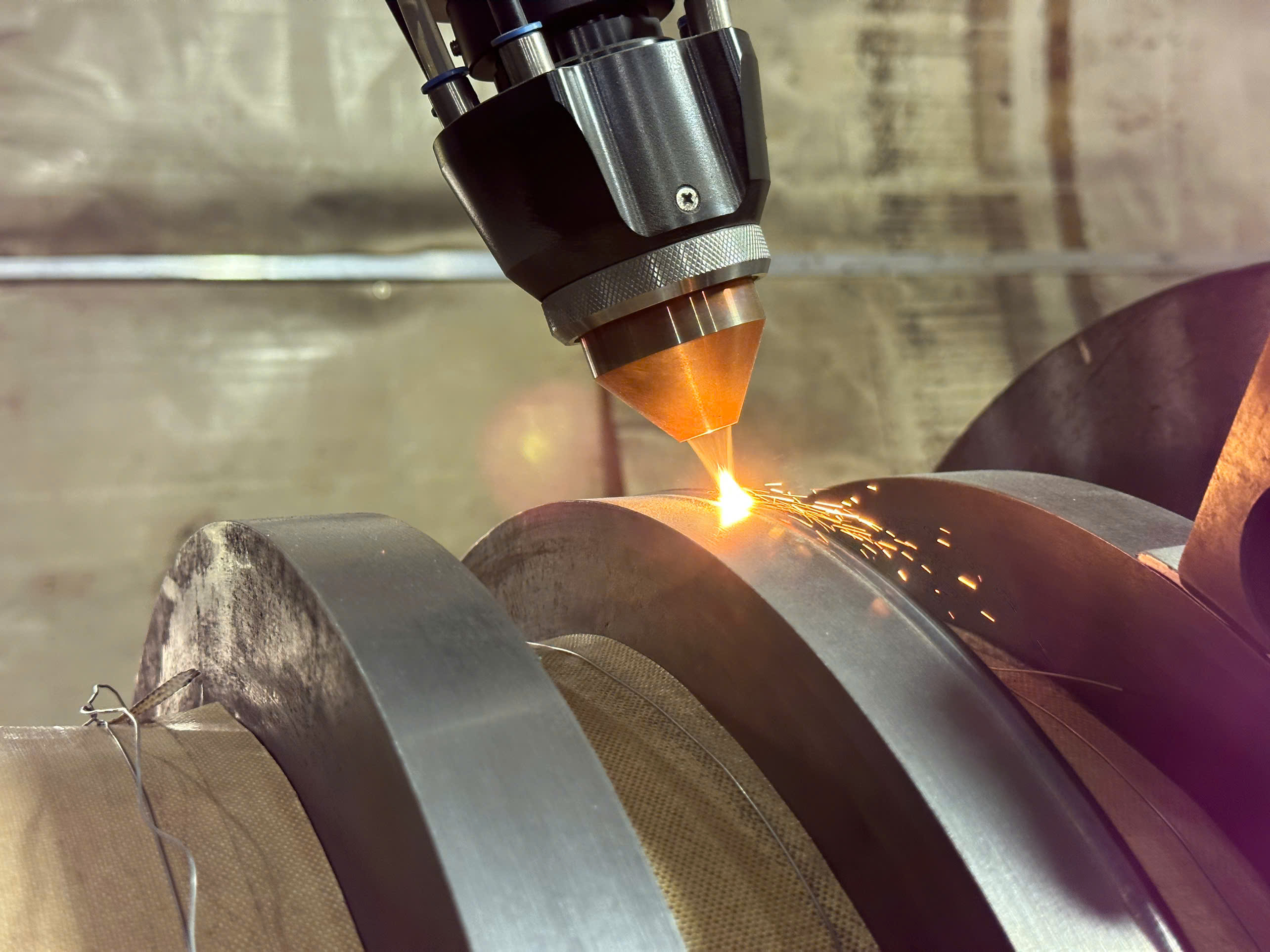 HÀN PHỤC HỒI CỔ GÓP BẰNG CÔNG NGHỆ LASER CLADDING